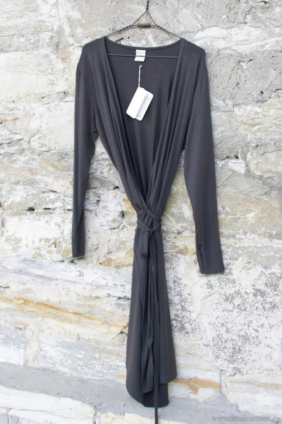 by basics Wickelkleid 7612 in dunklem khaki - Bambus & Elasthan